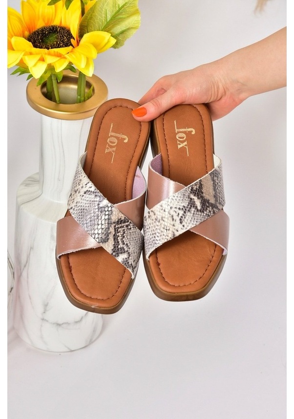 Resim Fox Shoes Somon Hakiki Deri Çapraz Bantlı Kadın Terlik M291049903 