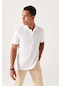 Avva Erkek Beyaz %100 Mısır Pamuğu Standart Fit Normal Kesim 3 Düğmeli Polo Yaka T-Shirt B001027