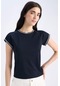 DeFacto Slim Fit Dar Kesim Bisiklet Yaka Ribana Kısa Kollu Tişört E6992AX25SPNV251 Lacivert