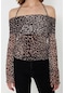 Moda Carmen Yaka Örme Regular Düz Desen Casual Günlük Crop Uzun Kol Bluz Kahverengi