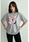 Kadın Çiçekli Kelebek Baskılı Bisiklet Yaka Oversize T-shirt Gri