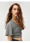 Koton Crop Bluz V Yaka Pencere Detaylı V Yaka Siyah-beyaz Ekoseli 3sal60012ıw 3SAL60012IW04O Siyah - Beyaz