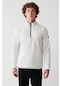 Avva Erkek Beyaz Polar Sweatshirt Dik Yaka Soğuğa Dayanıklı Yarım Fermuarlı Standart Fit Normal Kesim E001068