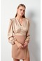 Sateen Desenli Kruvaze Saten Bluz - Camel-134489 Camel