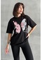 Kadın Çiçekli Kelebek Baskılı Bisiklet Yaka Oversize T-shirt Siyah