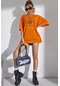 Kadın Oranj Oversize Celestial Sun Moon Baskılı T-Shirt - K2113