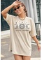 Kadın Taş Rengi Oversize Celestial Sun Moon Baskılı T-Shirt - K21