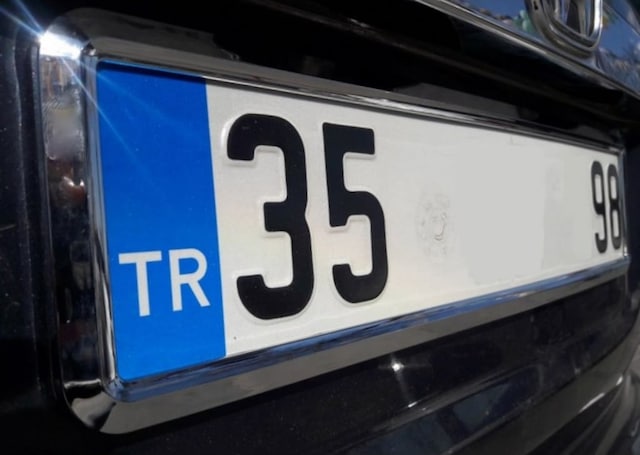 Volkswagen Passat B8 Krom Plaka Çerçevesi 2Ad. 382571334