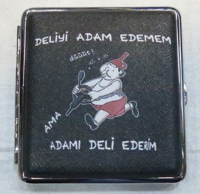 Kısa Sigara İçin Sigara Tabakası(Deliyi Adam Edemem)