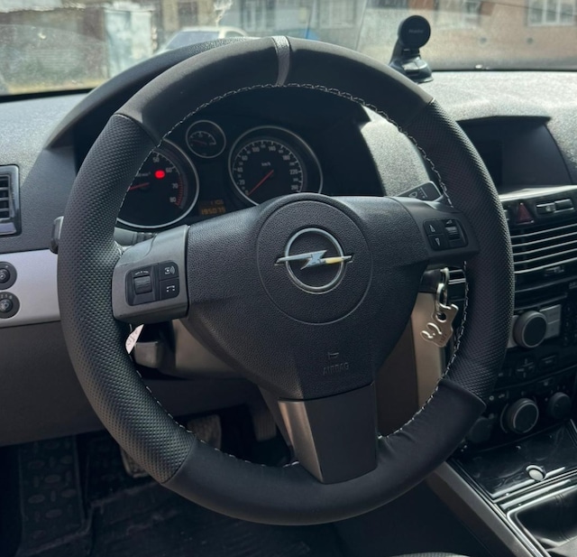 Dikişli Direksiyon Kılıfı Nubuk Noktalı Deri Gri Yüzük Gri Dikişli Opel Astra İçin Gri