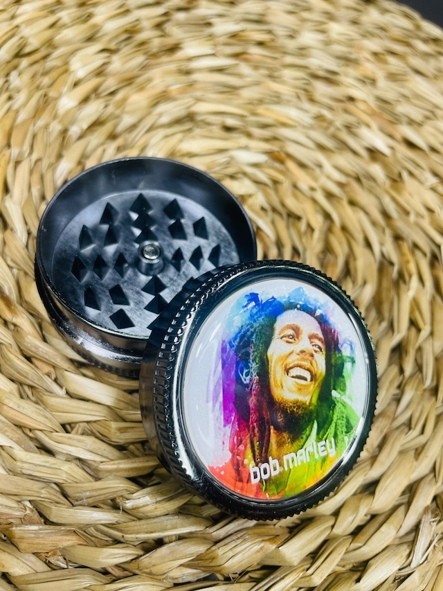 BobMarley Metal 2Parça SivriDiş TutunÖğütücü Grinder 50mm