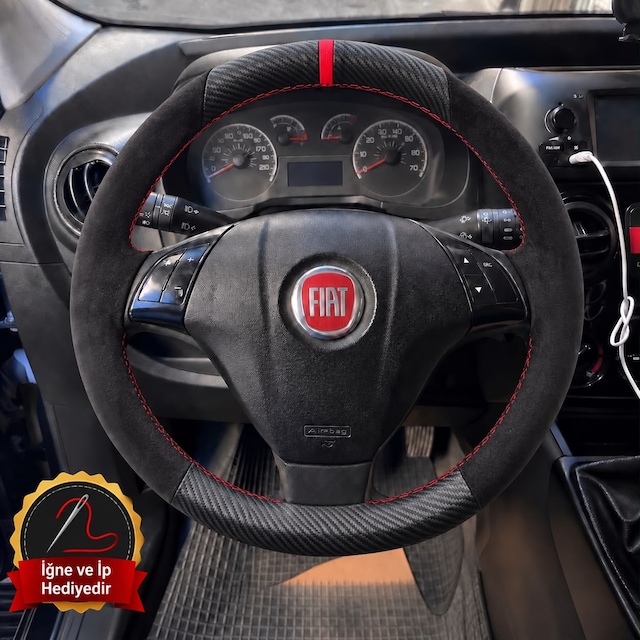 Fiat Fiorino Dikme Direksiyon Kılıfı Alcantara Süet Mat Karbon Kırmızı Yüzük Ve Dikiş Kırmızı Logolu Tuşlu Pop-urban-premio 2014-2026