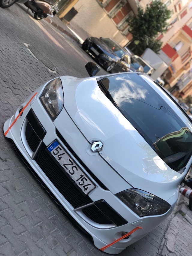 Renault Megane 3 Ön Ek (Plastik)