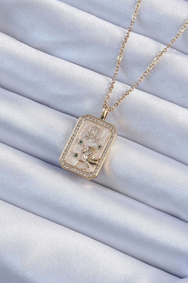 316l Çelik Zincir Gold Renk Zirkon Taşlı Aslan Figürlü Tarot Kolye - Lisinya