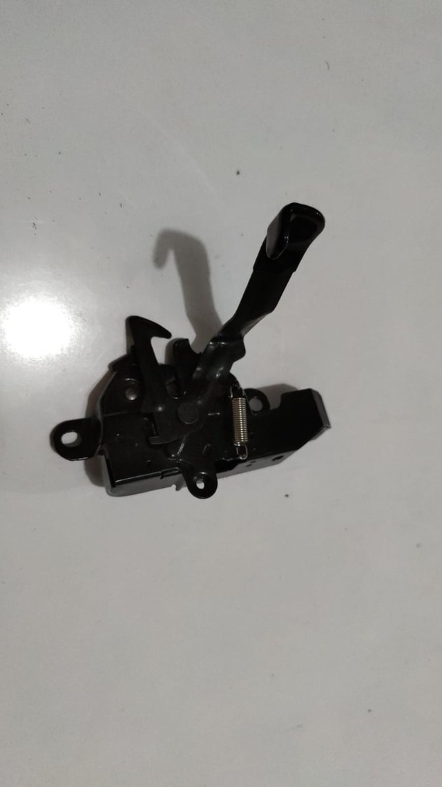Motor Kaput Kilidi Hılux 202015-202021