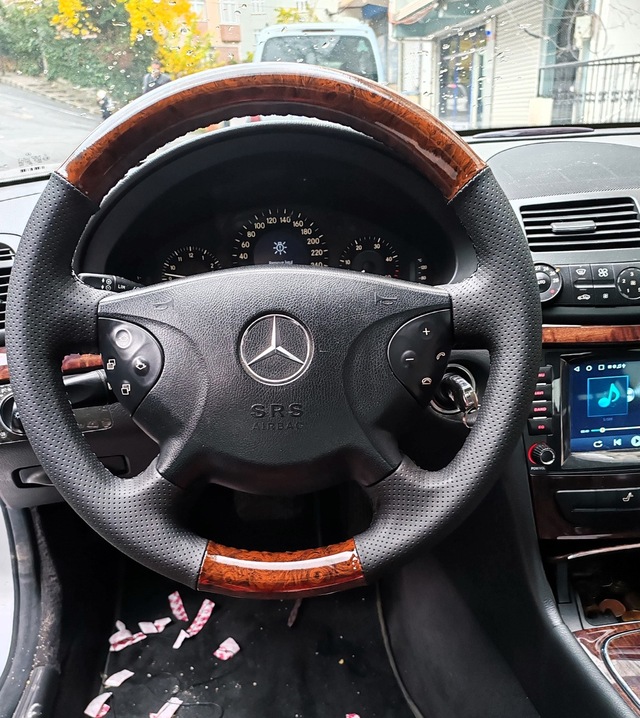 Mercedes W211 E220 Araca Özel Dikmeli Direksiyon Kılıfı Ahşap Soft Nokta Deri Siyah