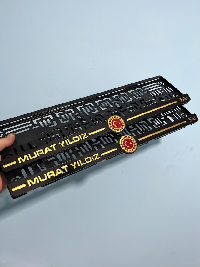 Gold Fors Kişileştirilebilir Pleksi Otomobil Plakalığı