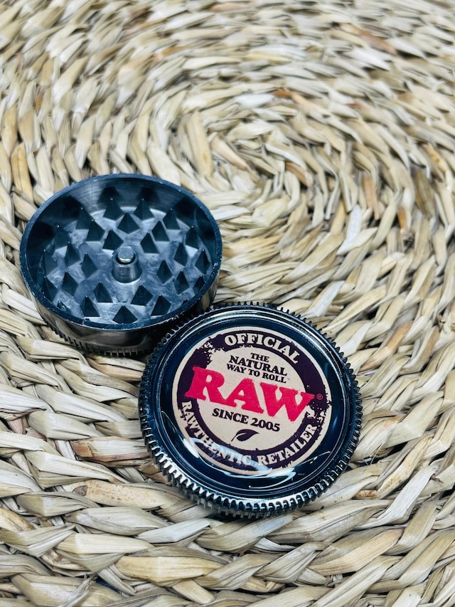 Raw Marka Metal 2Parça TutunÖğütücü Grinder //45mm