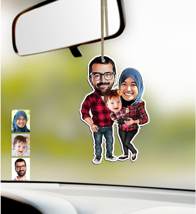 Kişiye Özel Aile Karikatürlü Ahşap Araba Dikiz Ayna Süsü-2