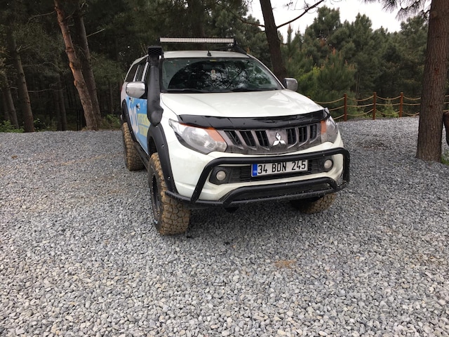 Mitsubishi L200 Ön Kaput Rüzgarlığı 2015- 2019 Ön Kaput Koruyucu