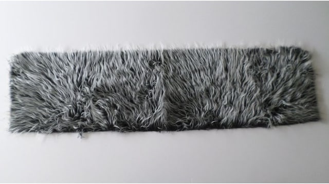 Araç Torpido Üstü Peluş Kumaş Siyah Beyaz 150X40 Cm