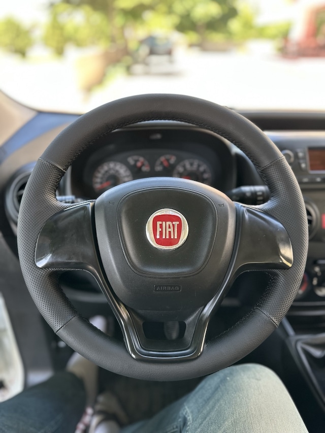 Fiat Doblo 2015-2021 Arası Araca Özel Direksiyon Kılıfı