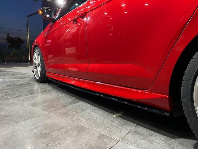 Vw Polo Marşpiyel Lipi 2009-17 Marşpiel Eki Parlak Siyah