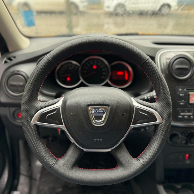 Dacia Duster 2018 2024 Araca Özel Direksiyon Kılıfı Soft Nokta D