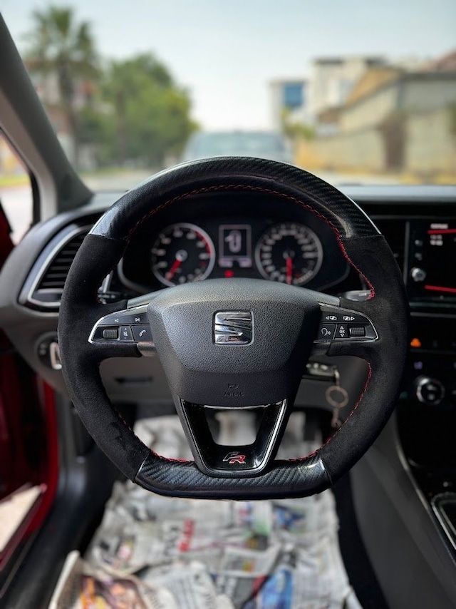 Seat Leon Fr Araca Özel Dikmeli Direksiyon Kılıfı 5d Kristal Kar