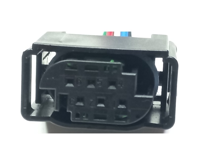 Altılı Üniversal Soket 6k011