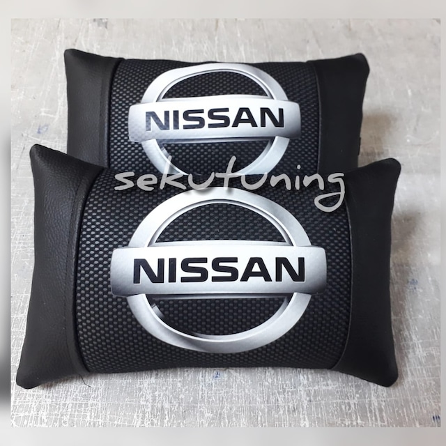 Nissan Amblem Baskılı Lüks Deri Yastık