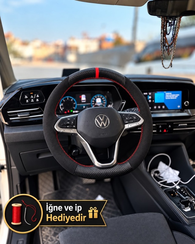 Vw Multivan T7 Dikme Direksiyon Kılıfı Alcantara Süet Mat Karbon Kırmızı Yüzük Ve Dikiş 2021-2026