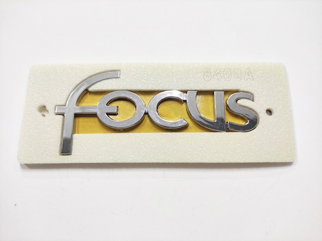 Ford Focus 98-05 Arma Bagaj Yazısı Yapıştırma 12cmx5.5cm 8400a
