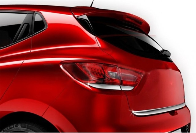 Renault Clio 4 Uyumlu 2012-2018 Krom Arka Stop Alt Çıtası 4 Parça Paslanmaz Çelik