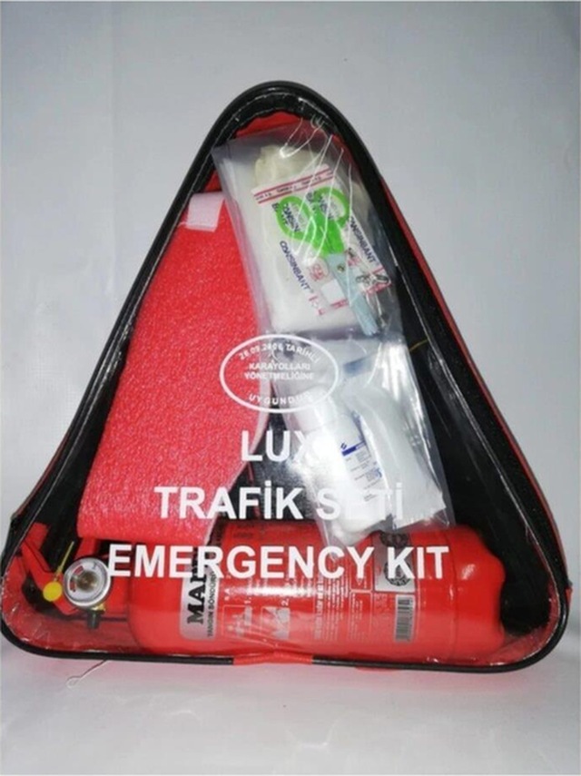 Erkaotomotiv Tüv Uyumlu 4 Yıl Yangın Söndürme Cihazlı Trafik Seti