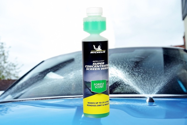 Michelin MC31999 Süper Konsantre Cam Suyu Katkılı Bahar Kokulu 250 ML