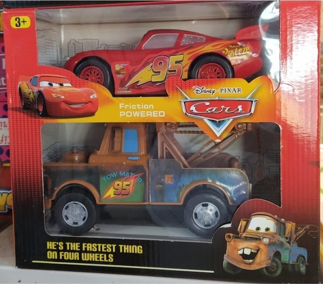 Cars Şimşek Mcqueen Ve Çekici Mater Diğer