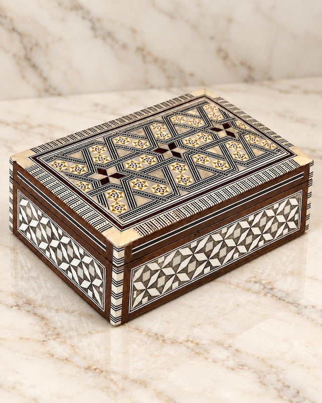 Geometrik Desenli Dikdörtgen Ahşap Sandık Kutu Renkli