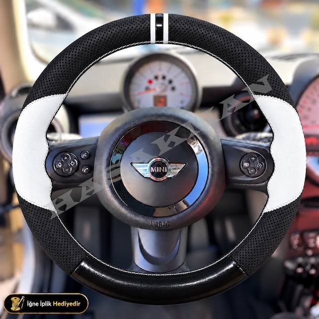 Mını Cooper Clubman R55 Dikme Direksiyon Kılıfı Delikli Deri Parlak Siyah Beyaz Detay Çift Yüzük Ve Dikiş Tek Kapı Station 2007-2014