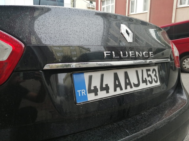 Renault Fluence Krom Bagaj Alt Çıta Plaka Üstü Krom 2010-2016
