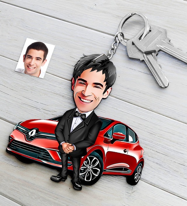 Kişiye Özel Bay Renault Clio Figürlü Plakalı Ahşap Karikatür Anah N11.14744