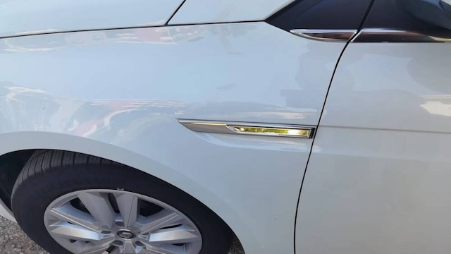 Renault Megane 4 Sedan Krom Çamurluk Sinyal Çıtası 2 Parça 2021 V