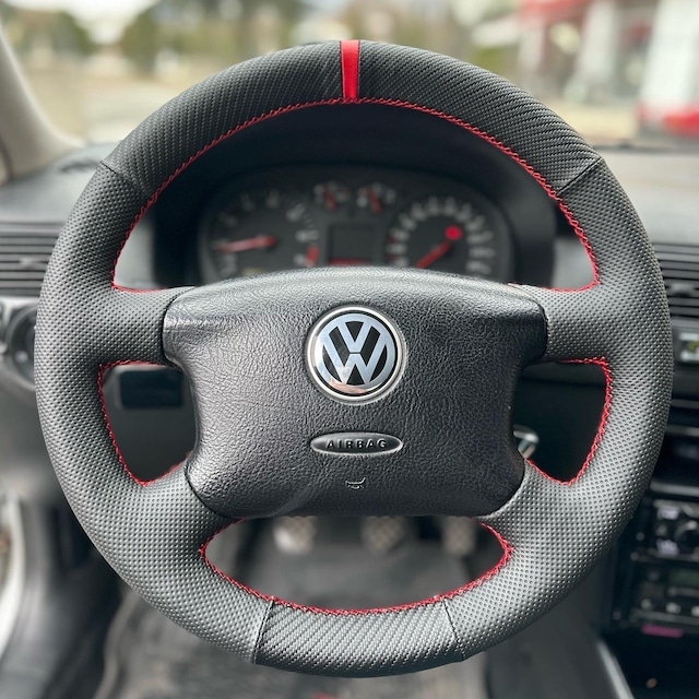 Volkswagen Golf 4 Araca Uyumlu Direksiyon Kılıfı Noktalı Karbon