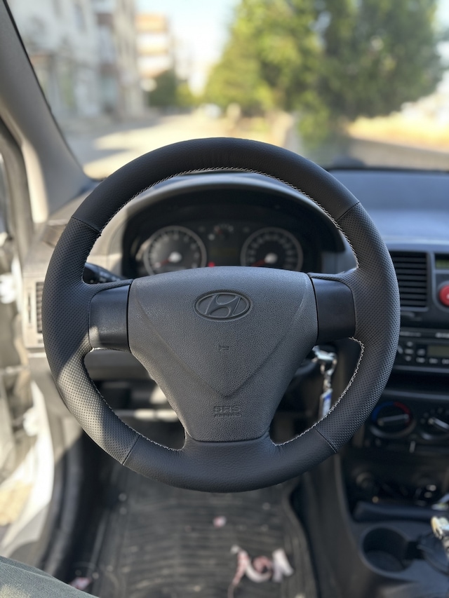 Hyundai Accent Era Araca Özel Direksiyon Kılıfı Nokta Düz Gri Di
