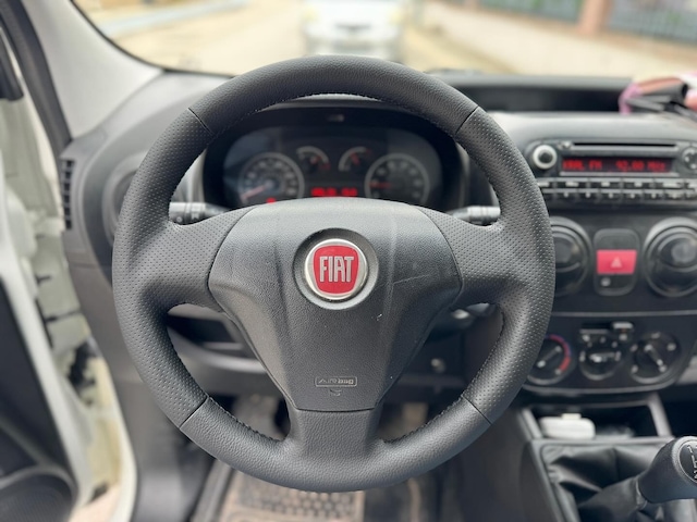 Fiat Linea Fiorino Tuşsuz Araca Özel Direksiyon Kılıfı Noktalı Siyah
