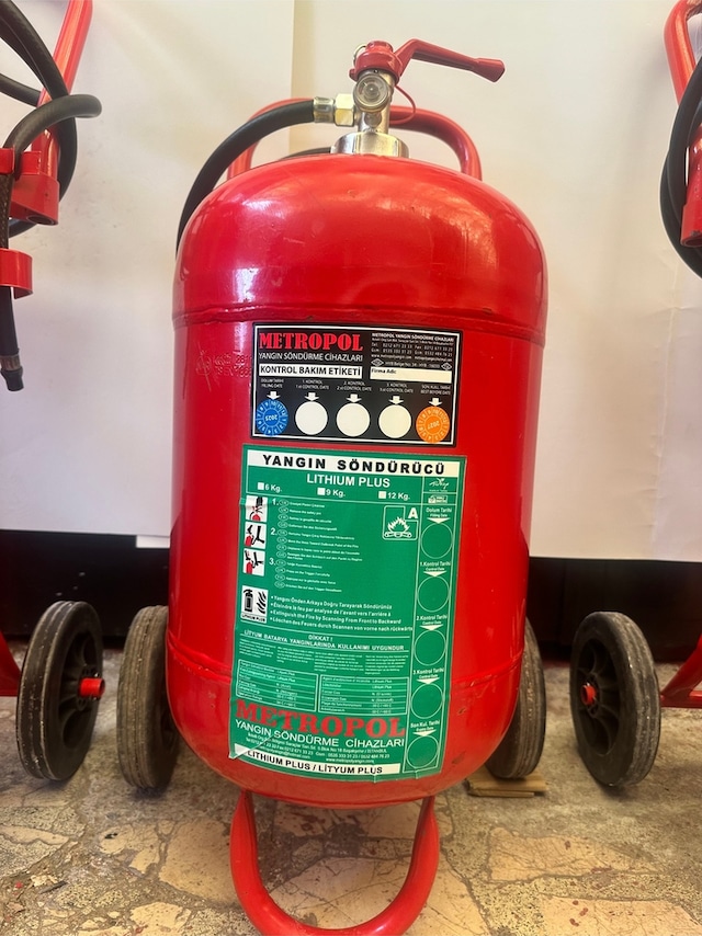 25 Kg Lıtyum Plus Elektrıklı Araç Yangın Söndürücü Dört Yıl Garantılı