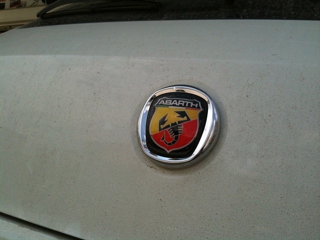 Fiat Bravo Abarth Logo Arka Rozet
