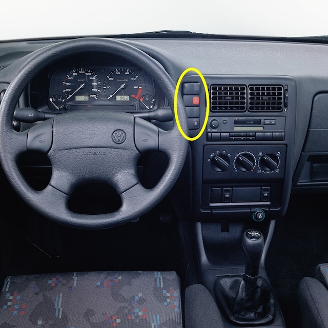 VW Polo HB 94-99 Ön Konsol Torpido Teyp Çerçeve Kapağı 6K0957087A