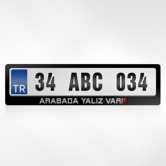 Kişiye Özel Arabada Yalnız Var Yazılı Plakalık 254897440