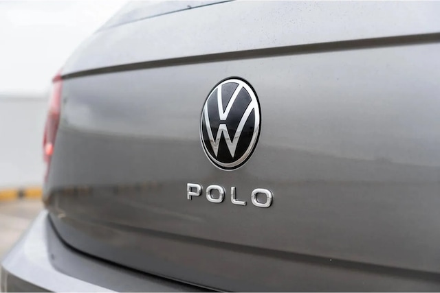 Volkswagen Polo Bagaj Yazısı Ayrık Krom